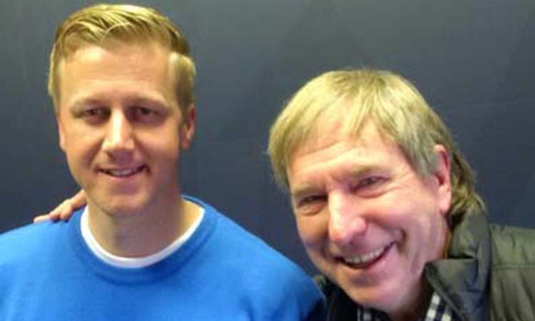 Gareth Cliff  on cliffcentral. Forgot how tall he is
