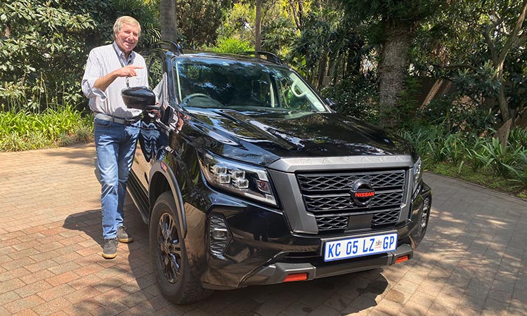 South African’s take their bakkie choice very seriously and now the new locally-assembled @nissanza #Navara is a definite option. Bolder up front and under the bonnet, better suspension and connectivity. The 2.5-litre single- turbo diesel and 7-speed auto is an impressive combo.